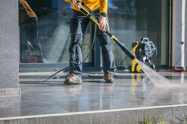 Best Roof Washing  in Derry, PA